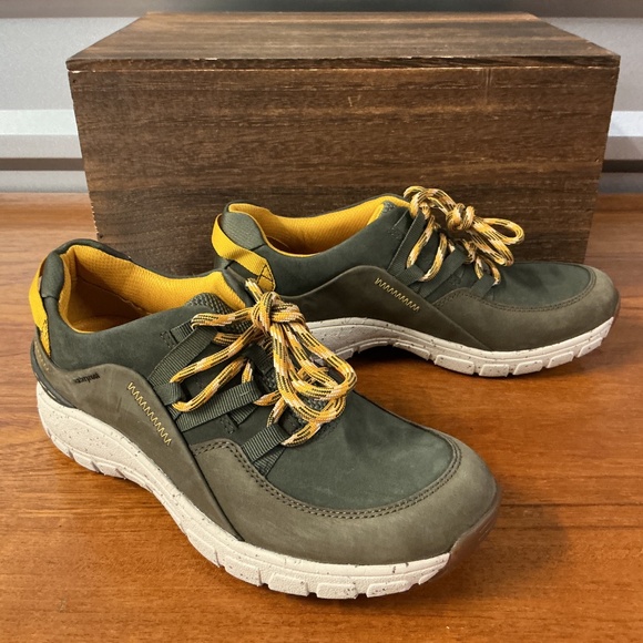 Clarks Women Wave Range AP Leather Olive Yellow Walking Shoe Size 7.5 - Picture 3 of 7